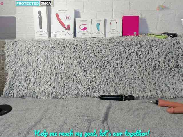 Lara-Croft_Cristan webcam