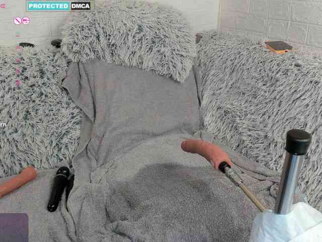 Lara-Croft_Cristan webcam