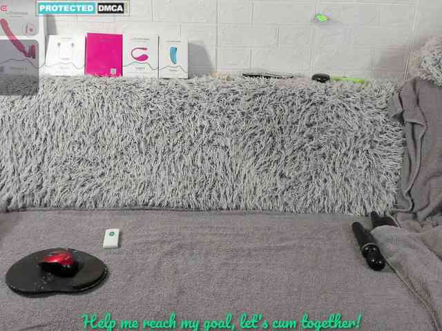 Lara-Croft_Cristan webcam