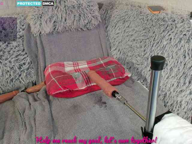 Lara-Croft_Cristan webcam