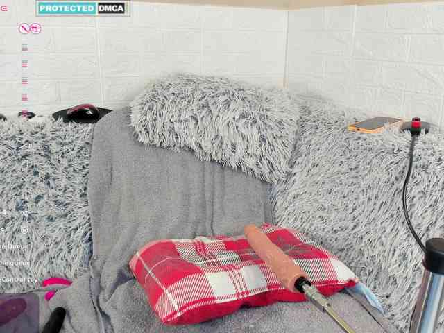 Lara-Croft_Cristan webcam