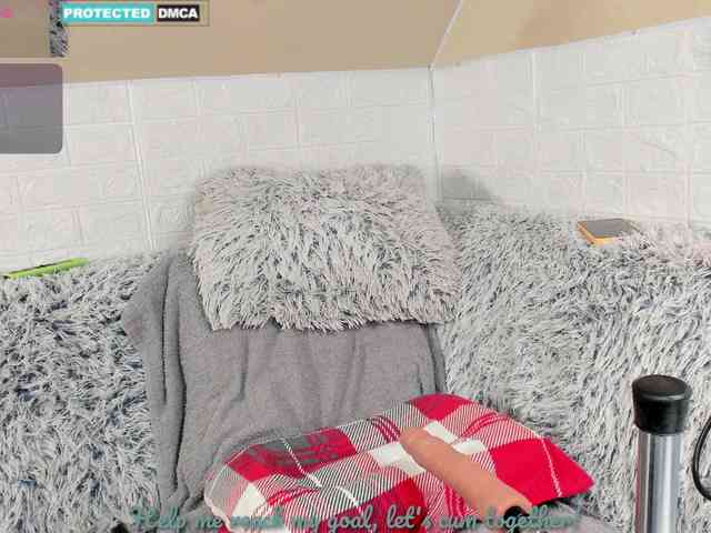 Lara-Croft_Cristan webcam