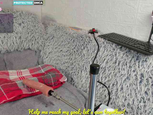 Lara-Croft_Cristan webcam