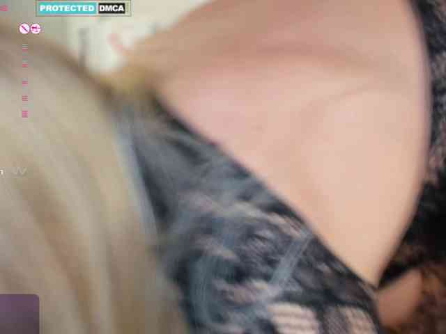 Lara-Croft_Cristan webcam