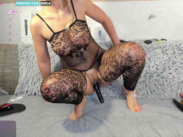 Lara-Croft_Cristan webcam