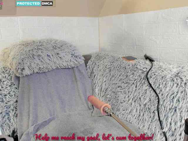 Lara-Croft_Cristan webcam