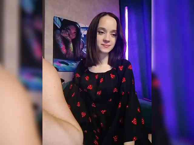 AlexNikaaa webcam