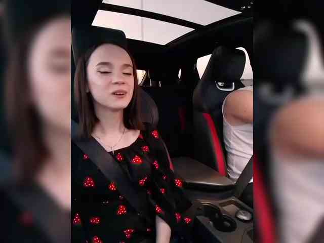 AlexNikaaa webcam