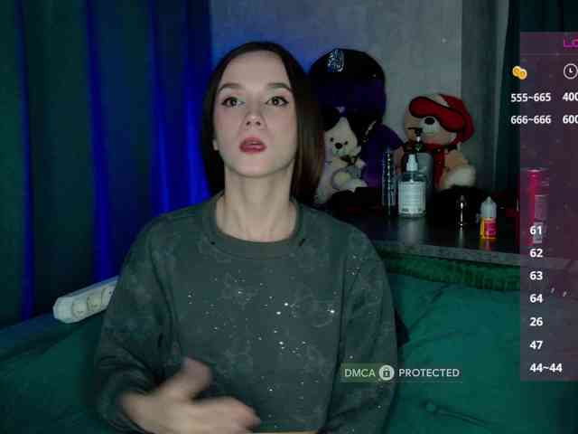 AlNikaaa webcam