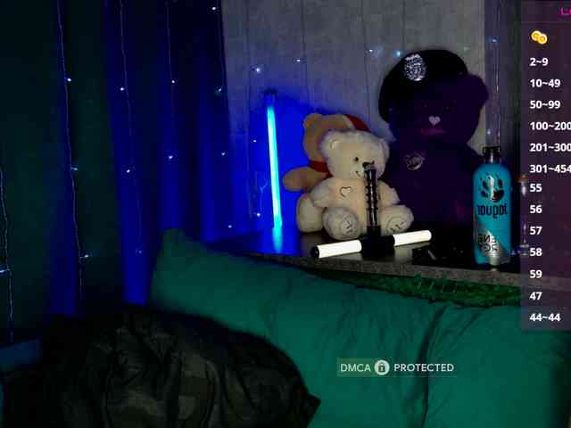 AlNikaaa webcam