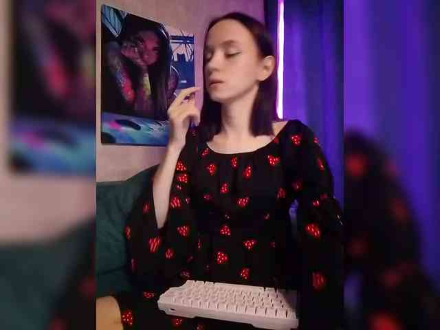 AlexNikaaa webcam
