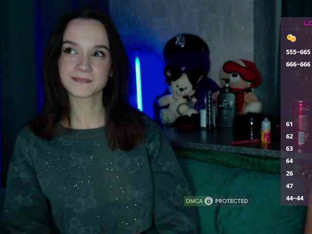 AlNikaaa webcam