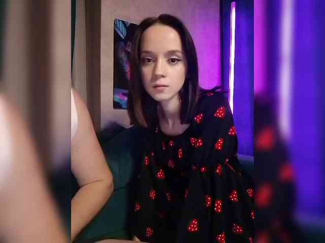 AlexNikaaa webcam
