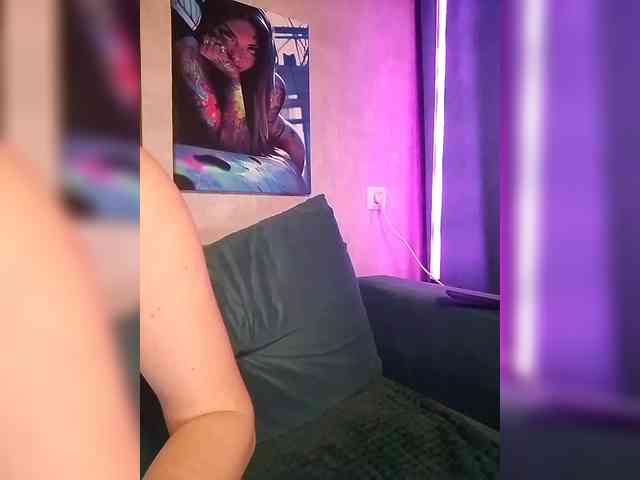 AlexNikaaa webcam