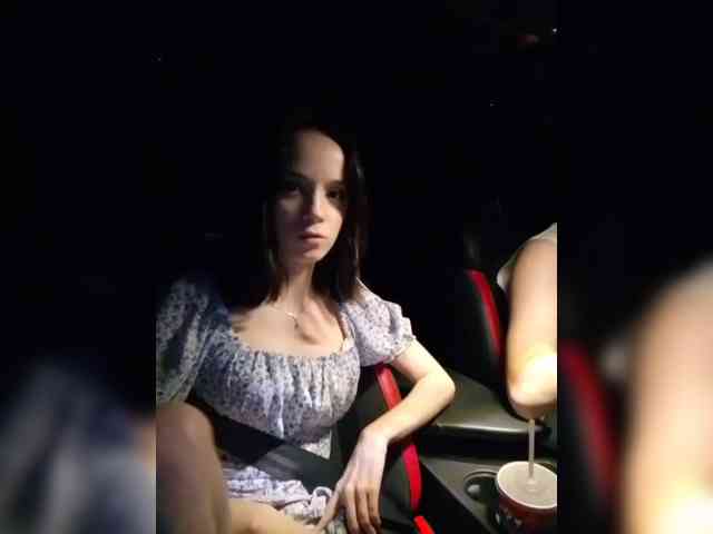AlexNikaaa webcam
