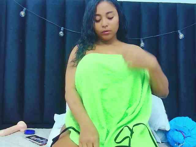 hidden sexcam Colombiamommy