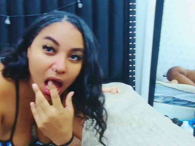 colombiamommy webcam