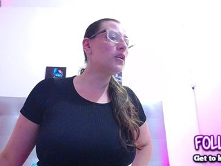 Horny-juliette Porn Show