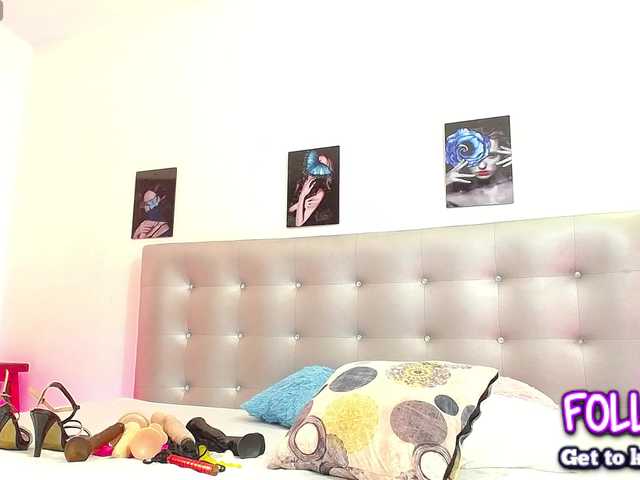 Horny-juliette's BongaCams show and profile