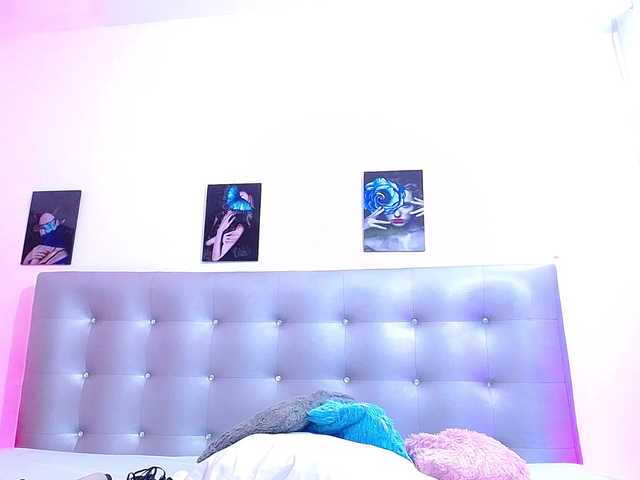 Horny-juliette's BongaCams show and profile