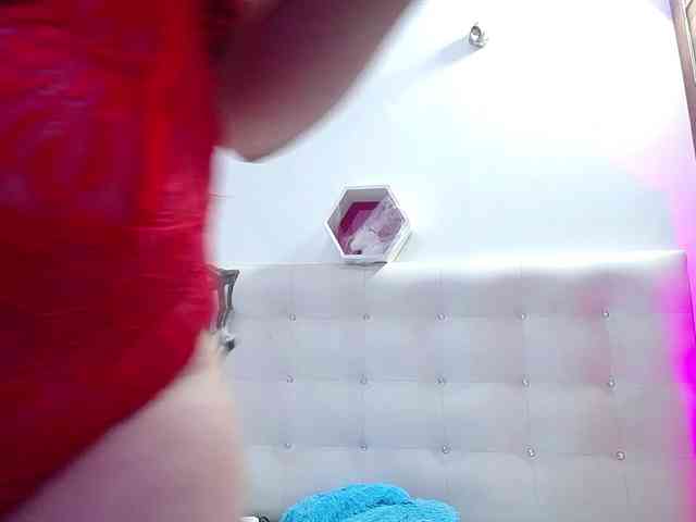 Horny-juliette webcam