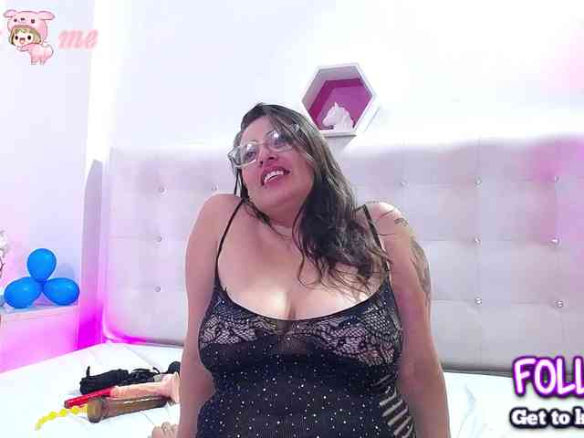 Horny-juliette webcam