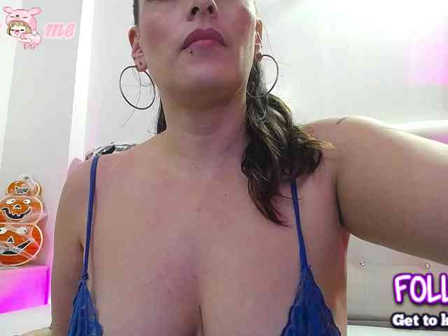 Horny-juliette webcam