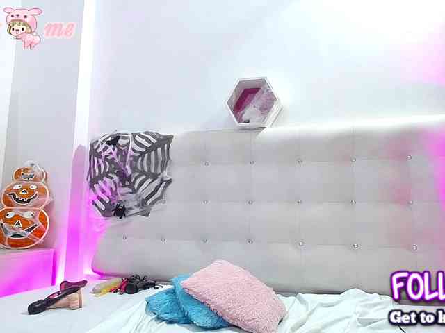 Horny-juliette webcam