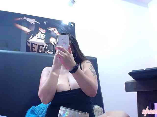 Horny-juliette webcam
