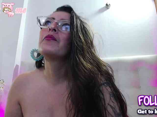 Horny-juliette webcam