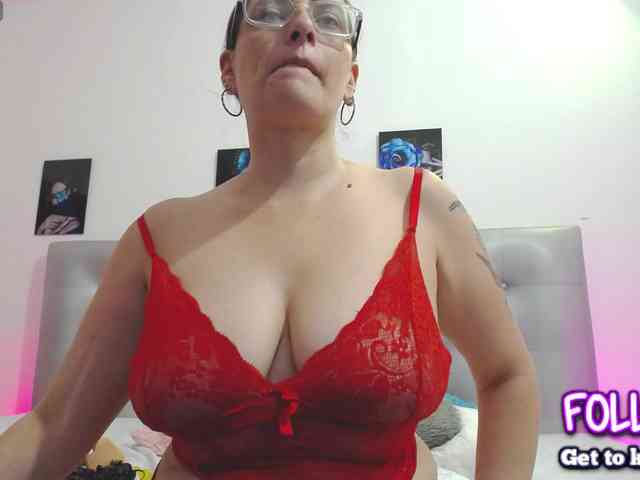 Horny-juliette webcam