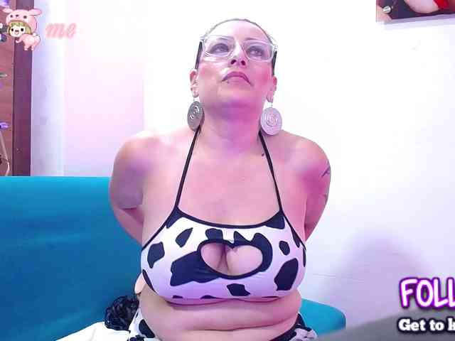 Horny-juliette webcam