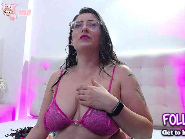 Horny-juliette