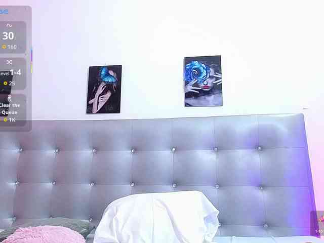 Horny-juliette webcam