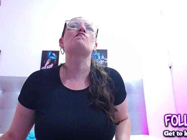 Horny-juliette webcam