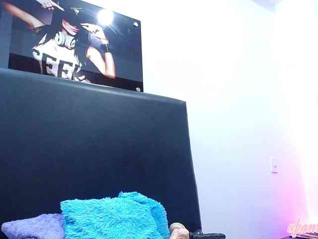 Horny-juliette webcam