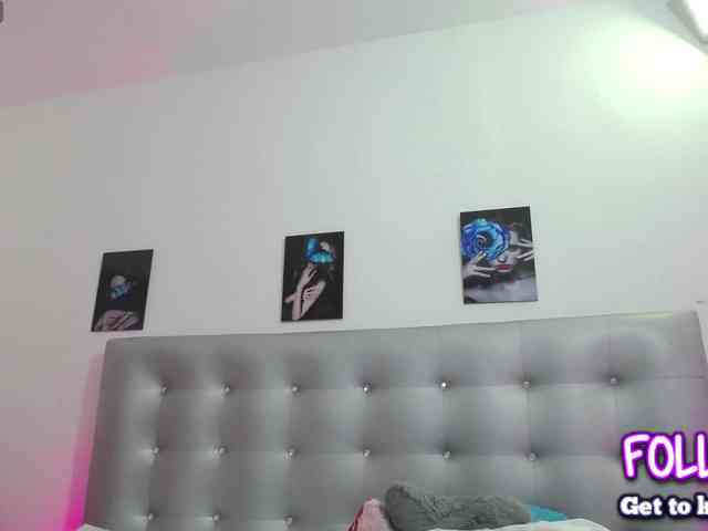 Horny-juliette webcam