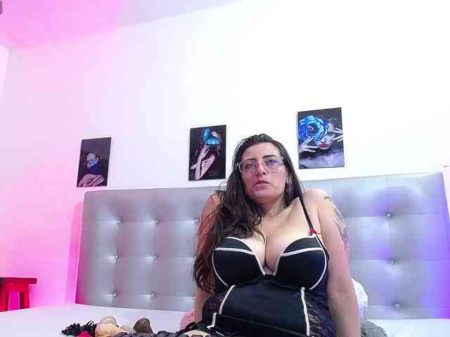 Horny-juliette Horny-juliette