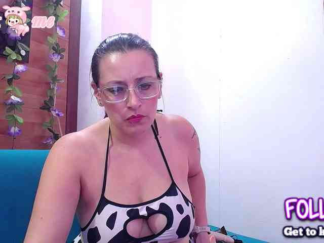 Horny-juliette webcam