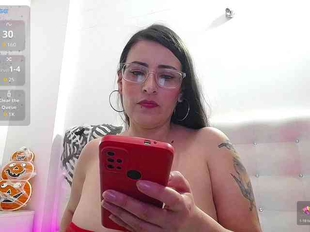 Horny-juliette webcam