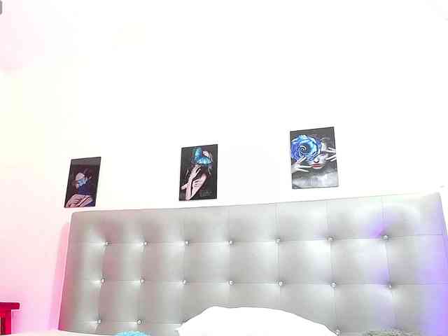 Horny-juliette webcam