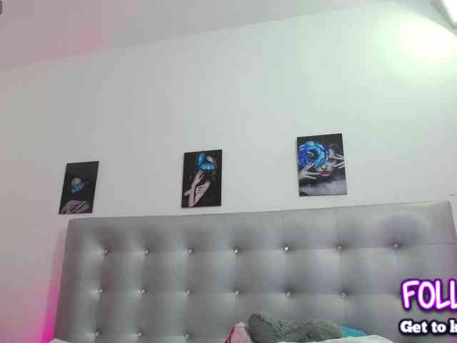 Horny-juliette webcam