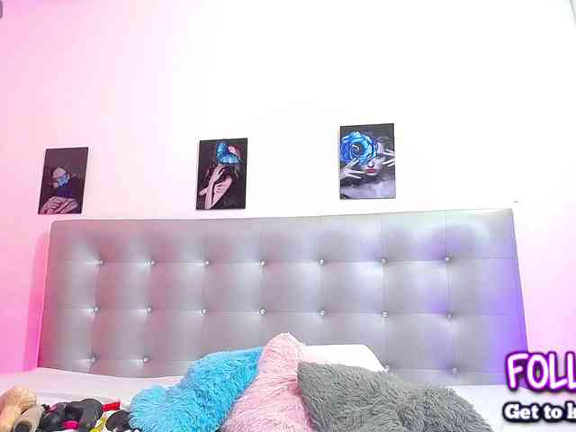 Horny-juliette webcam