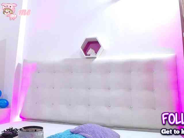 Horny-juliette webcam