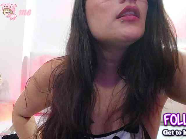 Horny-juliette webcam