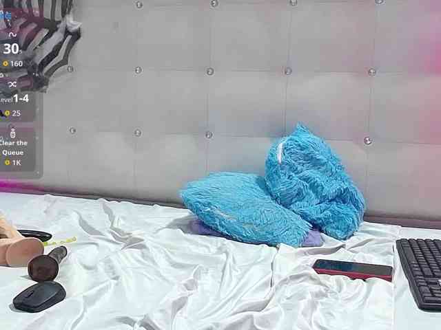 Horny-juliette webcam