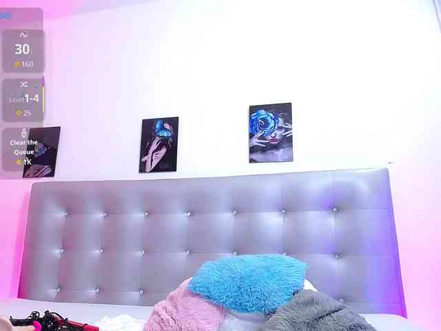 Horny-juliette webcam