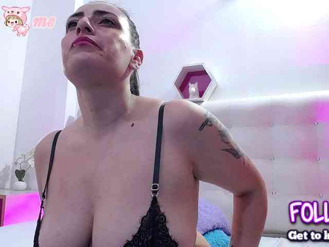 Horny-juliette webcam