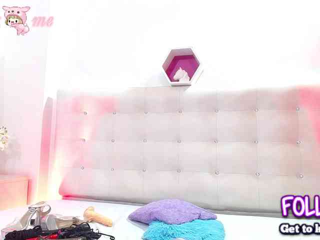Horny-juliette webcam