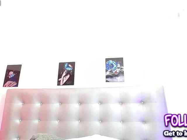 Horny-juliette webcam